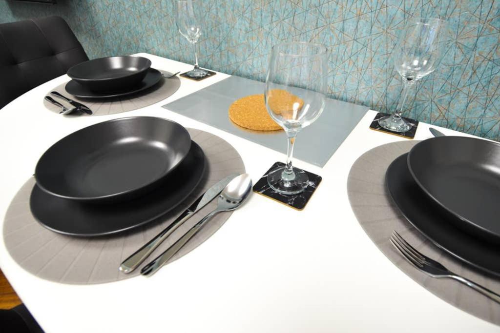 Brandly New Apartment Andel プラハ エクステリア 写真